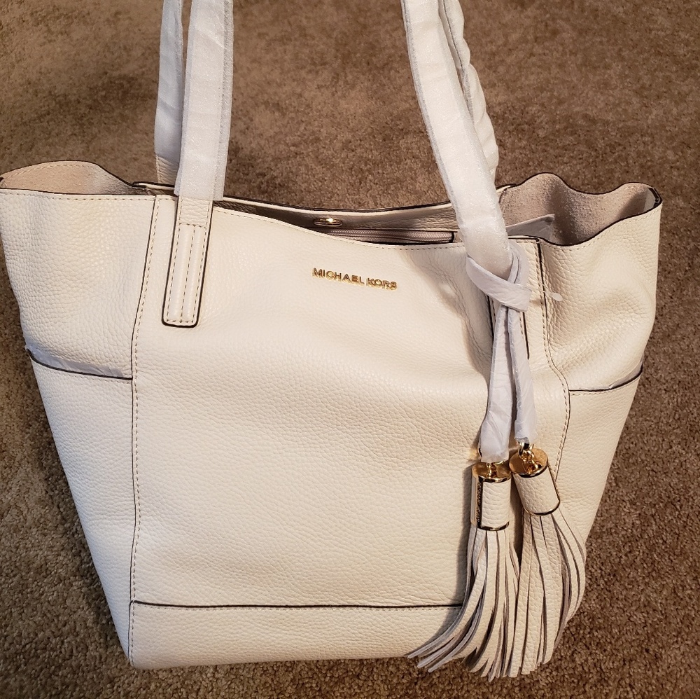 BRAND NEW-MK- Michael Kors bag